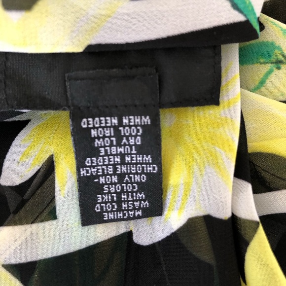 ALFANI WOMENS BLUSE TOP FLOWERED SIZE 6 , SLEEVELESS - Picture 5 of 5